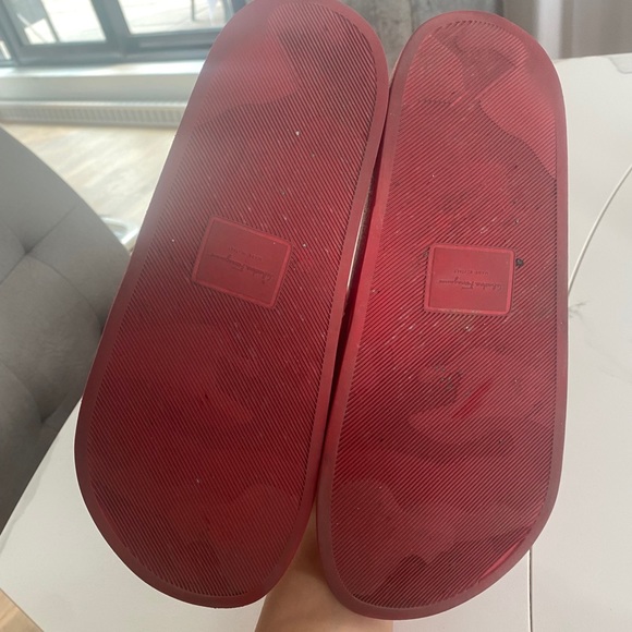 Salvatore Ferragamo slides - Picture 3 of 4